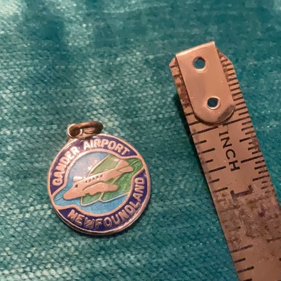 Vintage enameled Newfoundland charm …silver - Picture 3 of 3